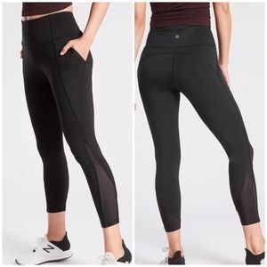 Athleta Supersonic Lighting 7/8 black leggings